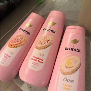 dove x Crumbl Limited Edition Body Wash Set